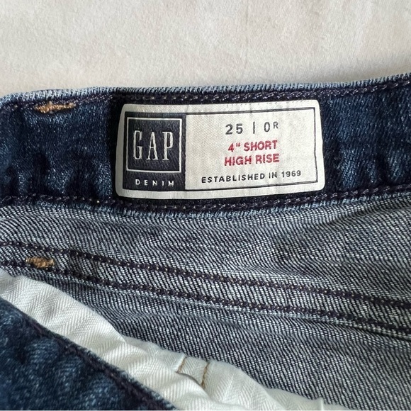 Gap 4” short high rise dark wash denim shorts size 25R - Picture 4 of 11